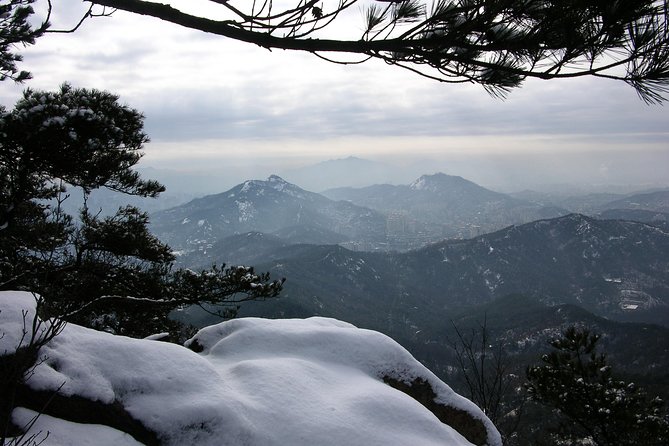 Private Bukhansan Hiking Tour (More Members Less Cost per Person) - Pace is the product: how your guide keeps the hike doable