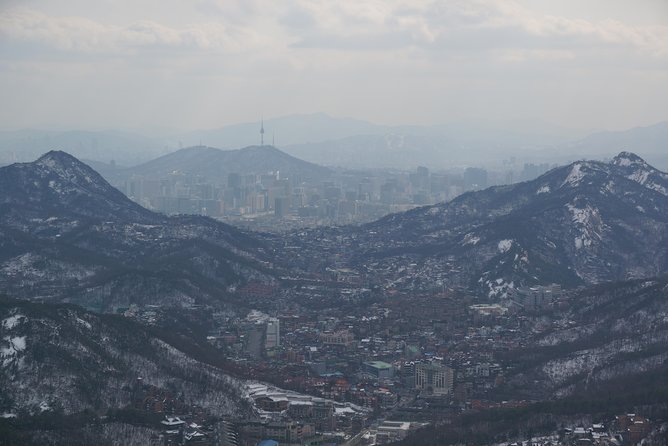 Private Bukhansan Hiking Tour (More Members Less Cost per Person) - Who should book this, and who should rethink it