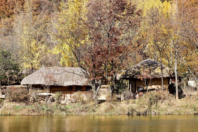 Private Day Trip to Korean Folk Village and Hwaseong Fortress - Korean Folk Village (Min Sok Chun): everyday Korea, from old houses to performances