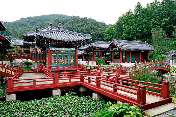 Private day trip to Korean Folk Village & Dae Jang Geum Park - Private guide perks that matter beyond convenience