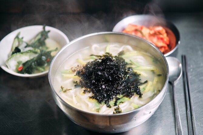 Private Downtown Seoul Food & Market Tour with 8+ Tastings - Key things that make this tour work