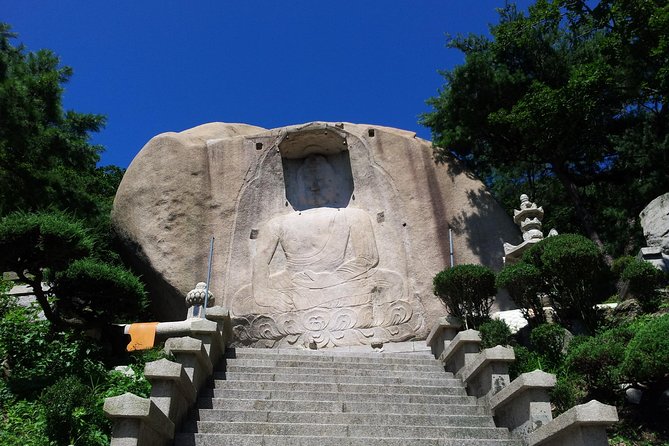 Private Hiking to Bukhansan & Korean Style Spa(Include Lunch) - Stop 1 at Seunggasa: where the hike turns cultural