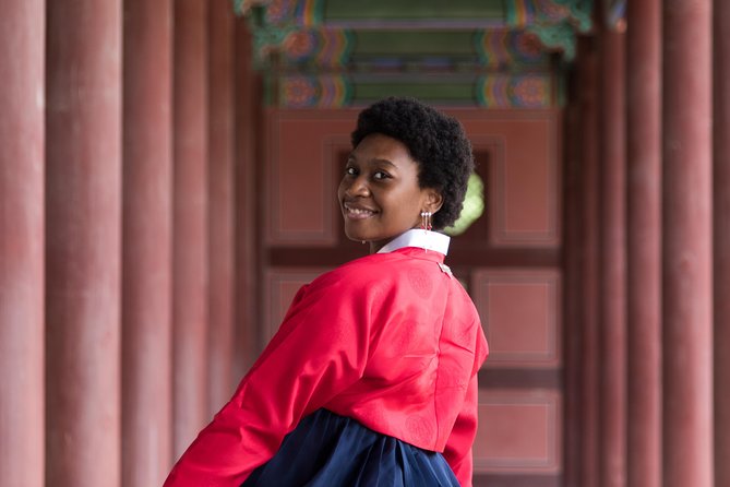 Private Palace Photo Shoot in Seoul with a Photographer - The real value of paying $40 for a private shoot in Seoul