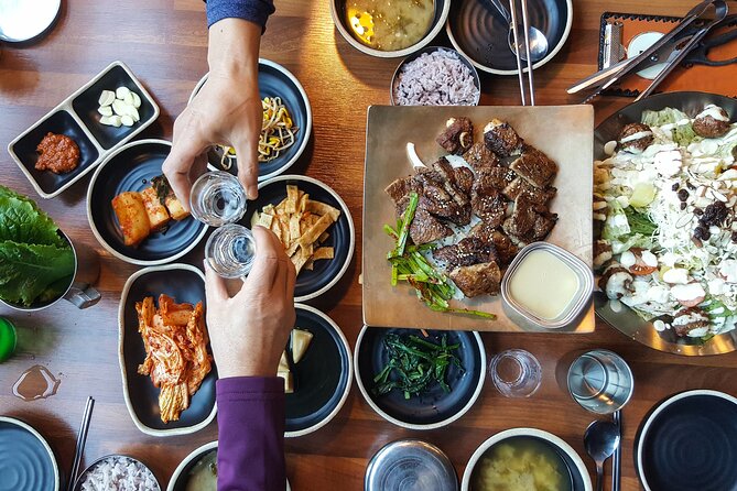 Private tour guide service in Seoul, Korea - Should You Book This Private Full-Day Seoul Tour?