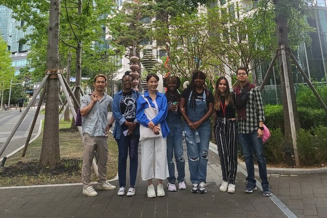 Seongsu-dong Walking Tour: K-Pop, Culture, Cheer, Friends & Relax - Understand Avenue: shopping culture with a Seoul angle