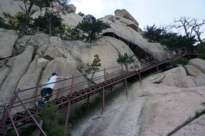 Seoraksan National Park Ulsanbawi Hiking from Seoul - Should you book this Seoraksan Ulsanbawi hike?