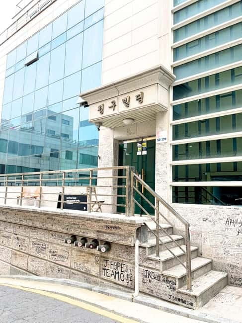 Seoul: BTS K-Pop Star Footsteps Journey ARMY Fan Day Tour - Food on your own: where the tour still helps you