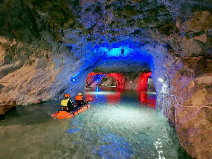 Seoul: Chungju Cruise, Cable Car & Cave Kayak Adventure Tour - Hwalok Cave and Cave Kayaking: What You Paddle Through