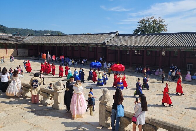 Seoul City Full Day Tour - Changdeok Palace (wearing Hanbok) - Insadong arts and crafts, plus the ginseng shopping detour
