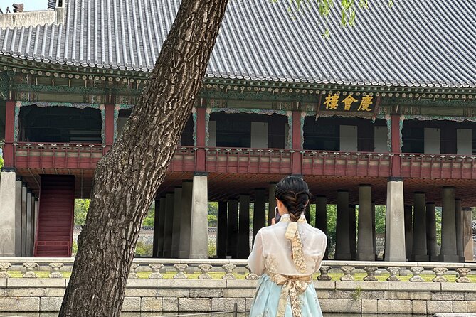 Seoul City Half Day Tour-Gyeongbok Palace Guard Changing Ceremony - National Folk Museum time, a short link between royalty and everyday life