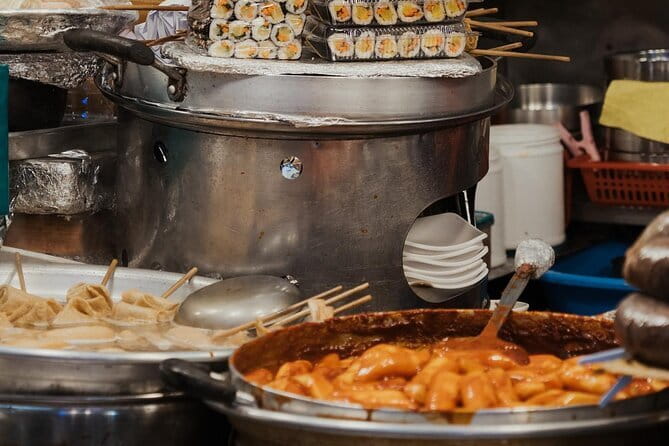 Seoul City Night View and Foodie Walking Tour - Kwangjang Market: where your dinner choices start