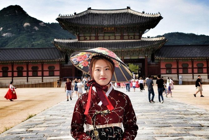 Seoul City Walking Private Tour (3hours) - Jogyesa Temple: Quick Buddhism Stop, Easy Reset