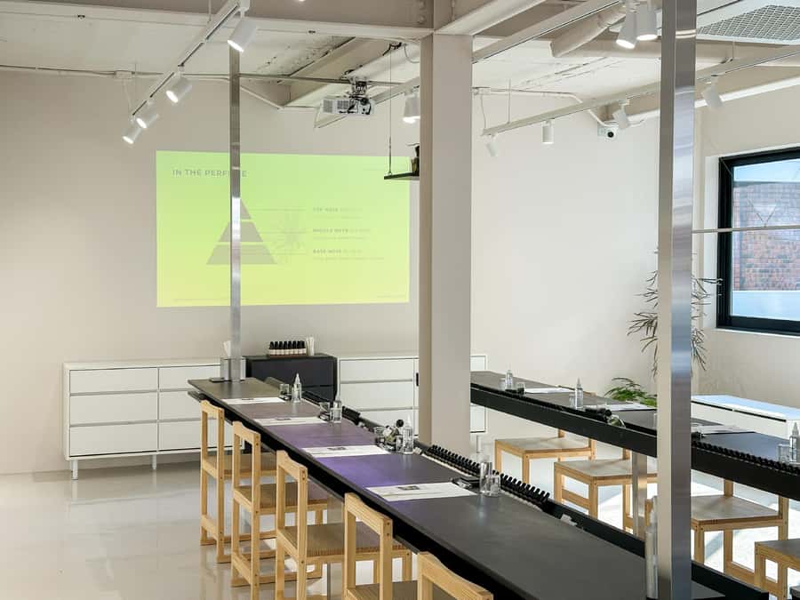 Seoul: Create Your Own Natural Perfume with a Perfumer - Choosing notes like a perfumer, without needing a perfume degree