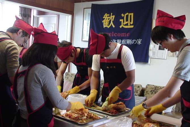 Seoul Cultural Tour - Kimchi Making, Gyeongbok palace with Hanbok - Kimchi making in 30 minutes: learn the process and the why
