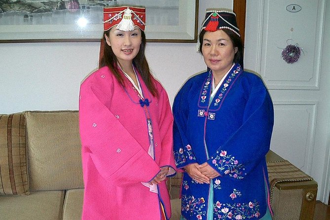 Seoul Cultural Tour - Kimchi Making, Gyeongbok palace with Hanbok - The return stop: ginseng center or amethyst factory