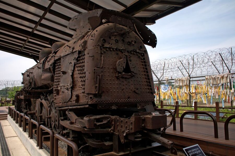 Seoul: DMZ, Gyeongbokgung Palace & City Tour - Coach Time: Comfort, Group Size Energy, and Photo Help