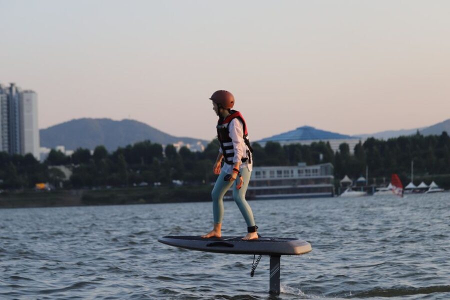 Seoul : Efoil Experience in Han River - Why the e-foil feels easier here, on the upper Han River