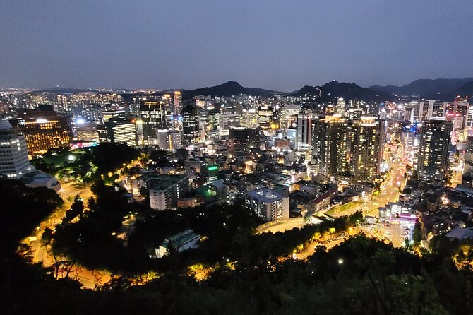 Seoul Food n Night view with Local Korean BBQ dinner Hongdae st. - Hongdae Art Market and Sinchon-dong after dark