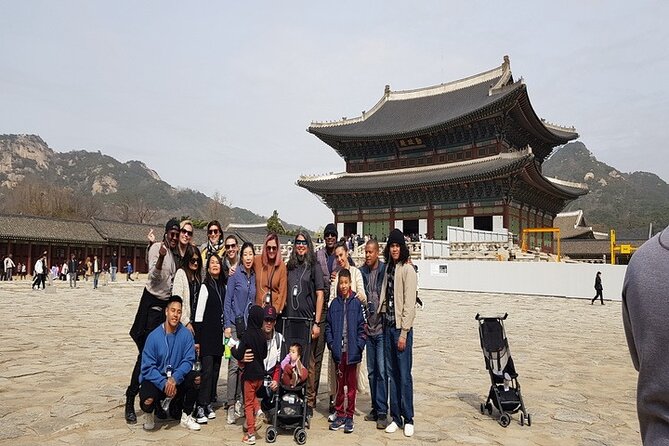 Seoul: Gyeongbokgung Palace Half day Tour - Why Gyeongbokgung Palace Is the One to Prioritize in Seoul