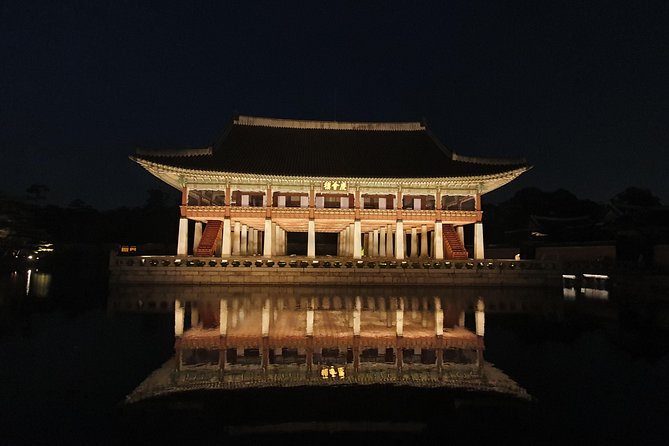 Seoul Highlights & Hidden Gems – Private Tour with Photo Service - Bukchon Hanok Village: Short Visit, Strong Traditional Photo Impact
