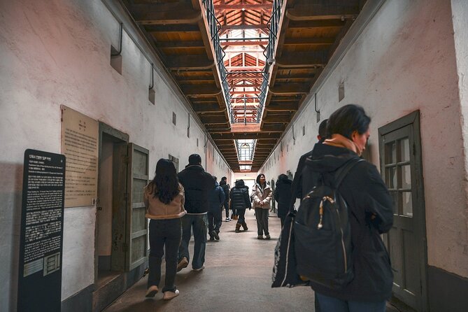 Seoul History Tour: Dark Past & Market Street Flavors - Key things I’d plan for
