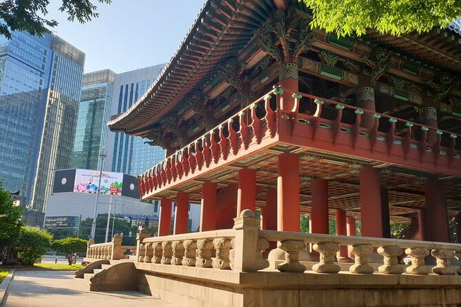 Seoul History Walking Tour - Jeongdong Observatory and Deoksugung Doldam-gil: views plus a story with bite