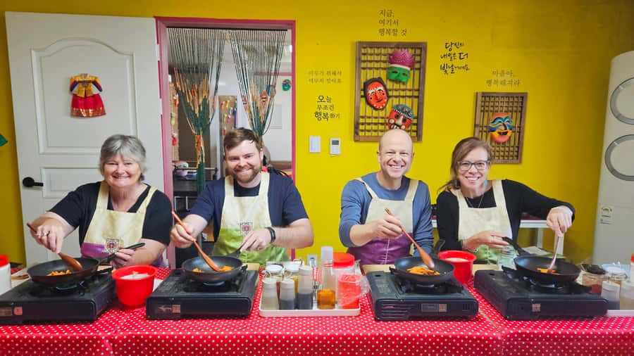 Seoul: Korean Cooking Class at a Local Home and Market Tour - The Hanjeongsik Course Meal, Plus the Tal Mask Moment