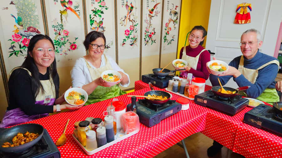 Seoul: Korean Cooking Class at a Local Home and Market Tour - Street Food Bites and a Welcome Drink, Plus a Few Useful Korean Phrases