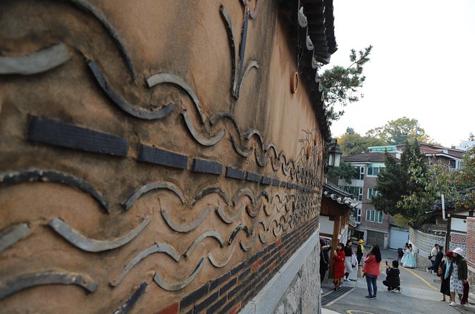 Seoul Layover Private Tour from Incheon Airport - Meeting at ICN without stress: pickup, hours, and mobile ticket