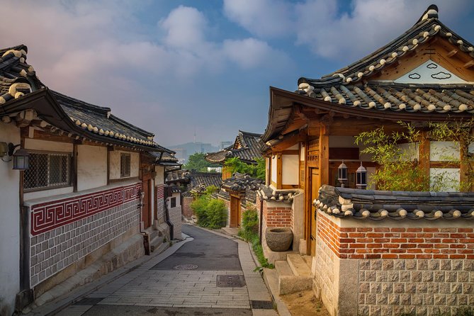 Seoul Like a Local: Private & Personalized Experience (2-3 hours) - Price and value: is $76.01 per person a good deal?