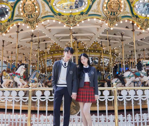 Seoul: Lotte World 1 Day Pass & Korean School Uniform Rental - Your day inside Lotte World Adventure Seoul: how to enjoy more with less stress