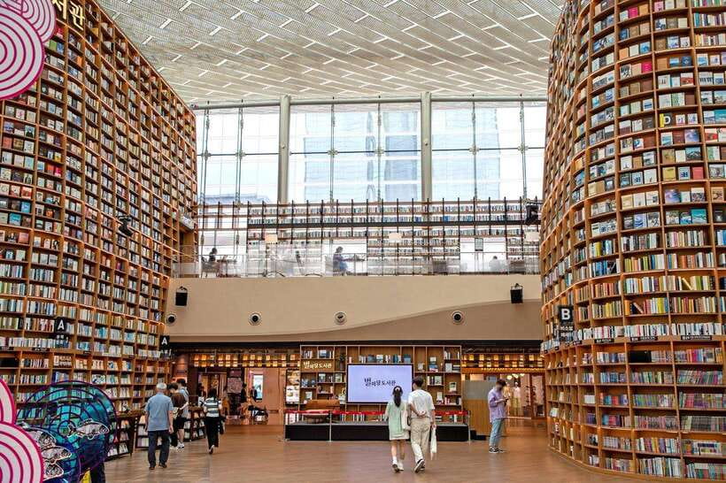 Seoul: Max Out Must Visit City Highlights Panoramic Day Tour - Price and value: is $76 worth your time?