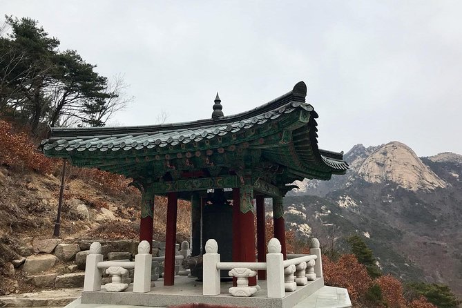 Seoul Mountain Hike: Temples, Folklore & Traditional Meal - Lunch at a Mountain Restaurant, With Drinks Included