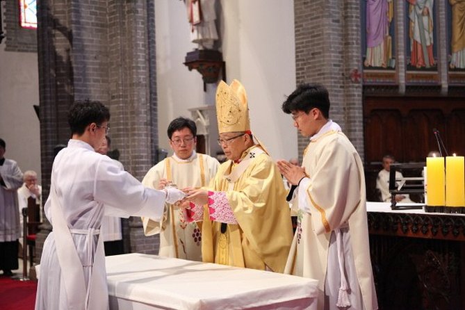 Seoul Myeongdong Catholic Church Historic Private Walking Tour - Why a private walking tour changes everything here