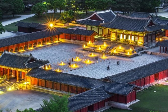 Seoul Night Tour (Gwangjang Market, Royal Palace and Naksan Park) - Cheonggyecheon Stream After Dark: Central Seoul by Foot