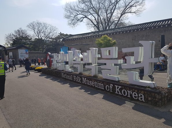 Seoul Palace Morning Tour - Korean National Folk Museum Inside Gyeongbok: Daily Life in Plain Terms