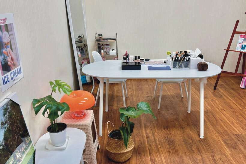 Seoul: Personalized Korean-style Makeup Experience - Finding RihaKim in Ssangyong Namsan Platinum, without wasting time