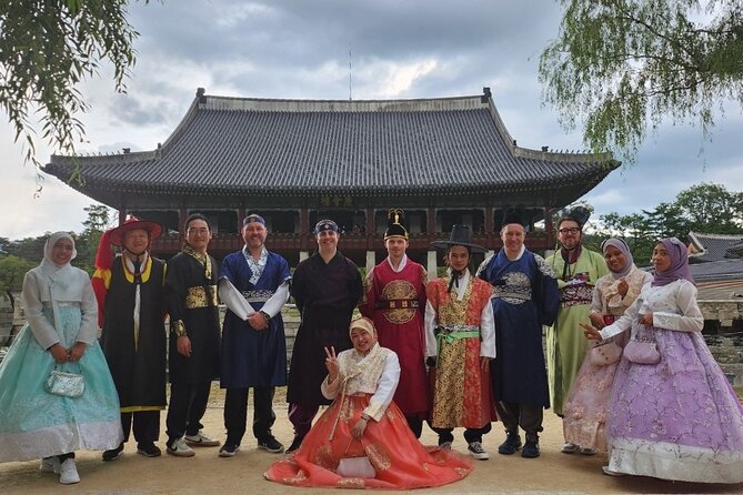 Seoul Private 4 Hour Tour with A Korean Buddy - Timing Smart: When to Plan Meals and How to Avoid Waste
