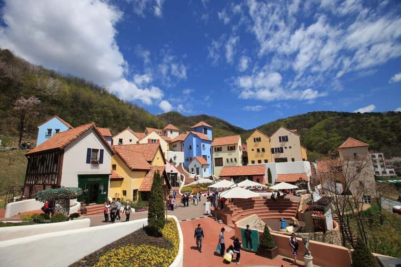 Seoul: Private Tour to Nami Island, Garden, Petite France - Petite France and Italian Village: Little Prince Streets in Plain Sight