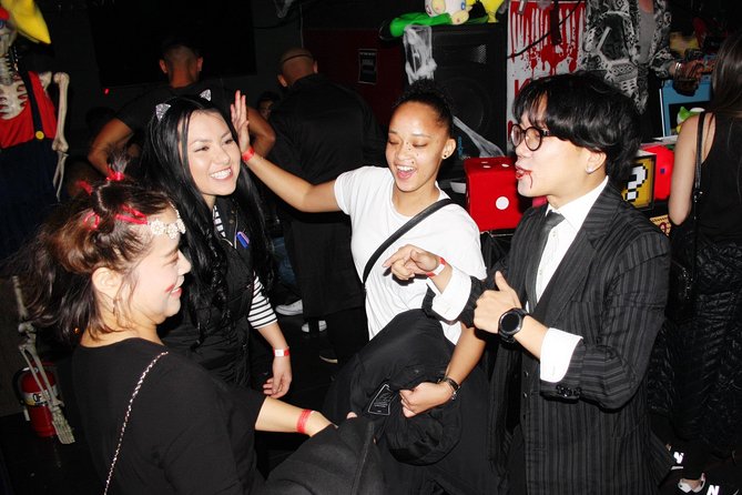 Seoul Pub Crawl by Absolute - The 4-stop structure, and why the timing matters