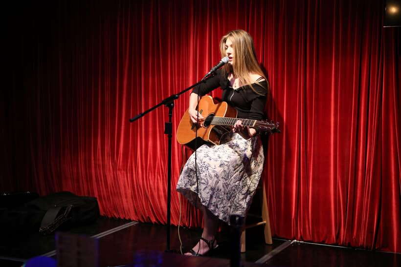 Seoul’s Stars: Open Mic with Local & International Talent - The small rules and entry tips that actually matter