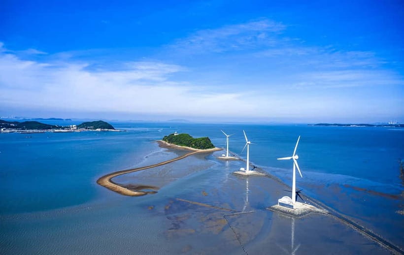 Seoul: Seohaerang Cable Car, Gwangmyeong Cave, etc (EG Tour) - Tando Port stroll, breakwaters, and tidal flat scenery