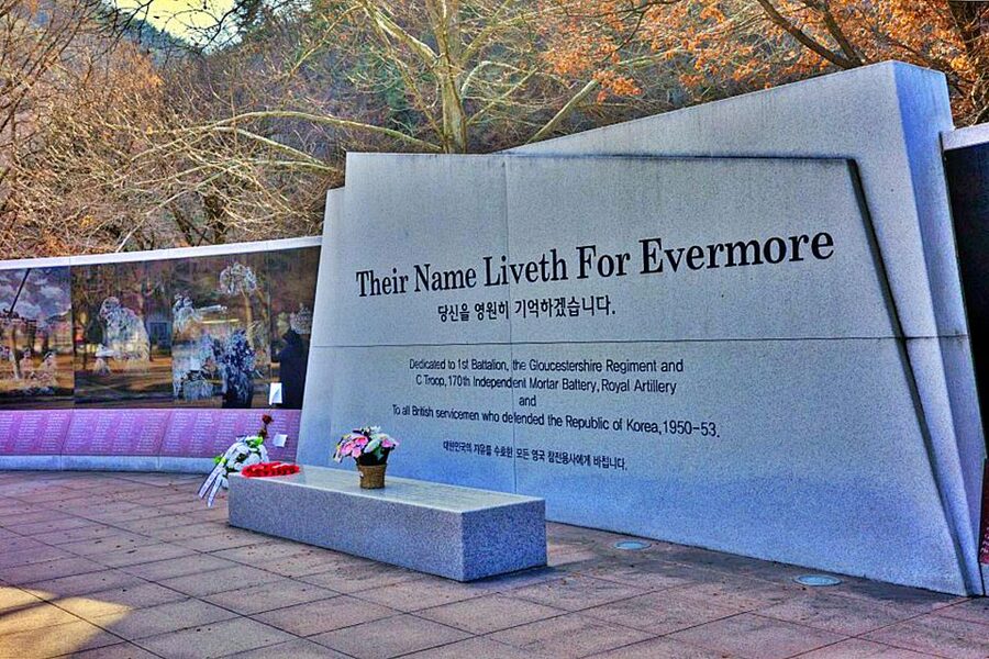 Seoul: Small-Group DMZ Tour with North Korea Experience Hall - Signature Course vs Special Course: what changes by day