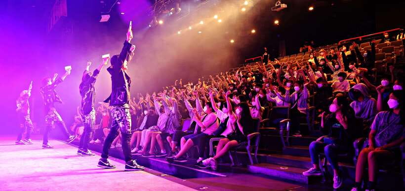 Seoul: The Painters Live Art K-pop Dance Show Ticket - The Media Art and Stereoscopic Visuals Explained Without the Jargon