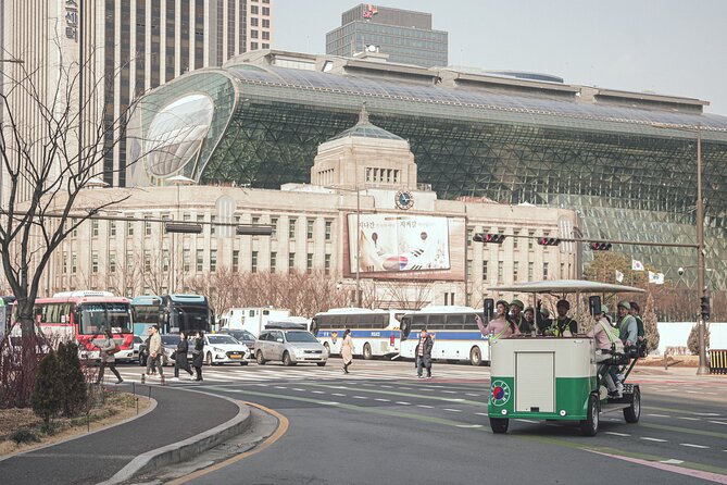 Seoul Tram Pedal Challenge - Jongno Station start, helmet fitting, and how to get comfortable fast