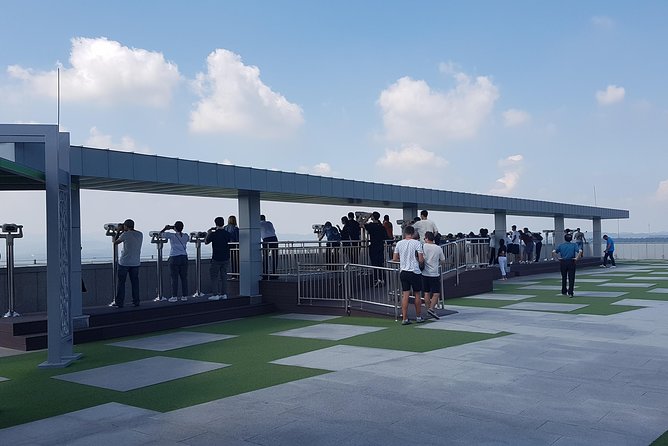 Signature DMZ Tour: Exclusive Defector Talk & Suspension Bridge - Defector Talk Q&A: Turning Politics Into a Human Story