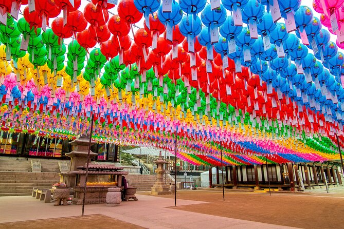 Small Group (7pax) Seoul Tour with Pickup/Dropoff (No Shopping) - Bukchon Hanok Village Walk: Traditional Streets With Stories