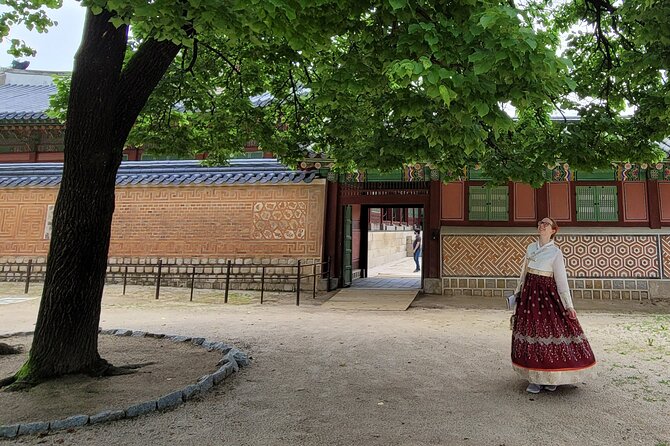(Small Group) Palace & Seoul Old Town Highlights - Why Lee’s Small-Group Style Works for First-Time Visitors