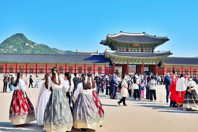 Small-Group Seoul Tour with Gyeongbokgung Palace (hotel pick-up) - Stop 4: National Folk Museum of Korea and What “Daily Life” Really Means