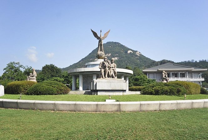 Small-Group Seoul Tour with Gyeongbokgung Palace (hotel pick-up) - Your Best Way to Make This Tour Feel Worth It